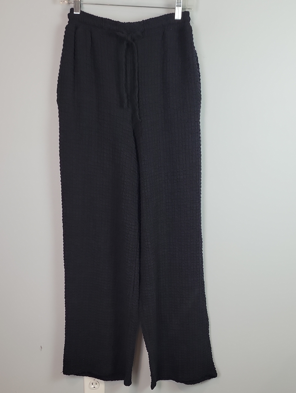 Good Luck Gem black high rise textured waffle wide leg pants size Small